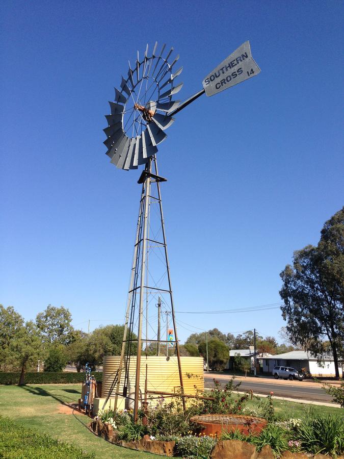 Tambo Mill Motel & Caravan Park ห้อง รูปภาพ