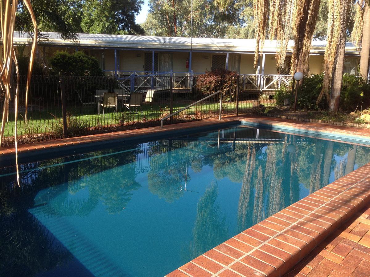 Tambo Mill Motel & Caravan Park ภายนอก รูปภาพ
