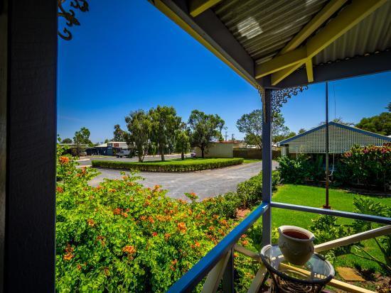 Tambo Mill Motel & Caravan Park ภายนอก รูปภาพ